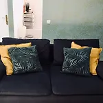 아파트 The Penthouse Center *